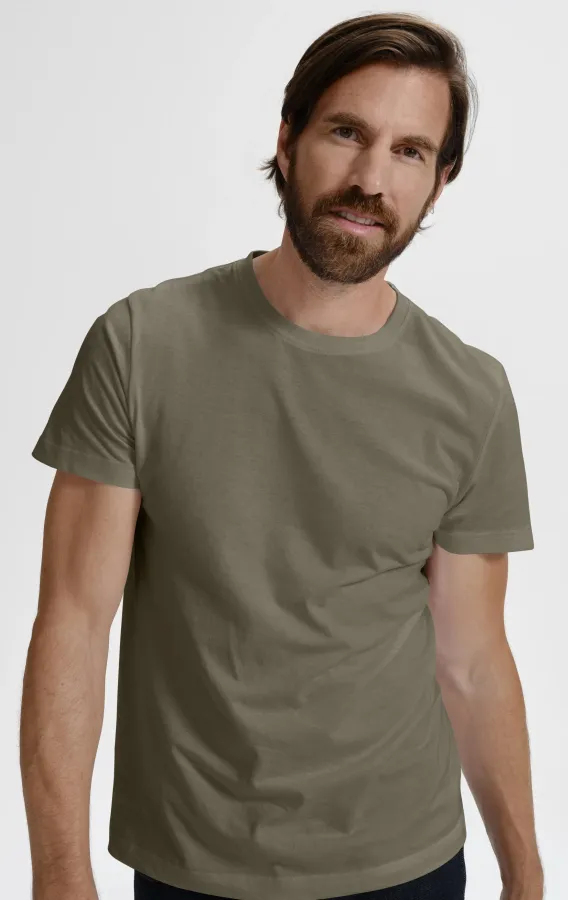 Das einfache T-Shirt der Männer, army Das einfache T-Shirt der Männer, army